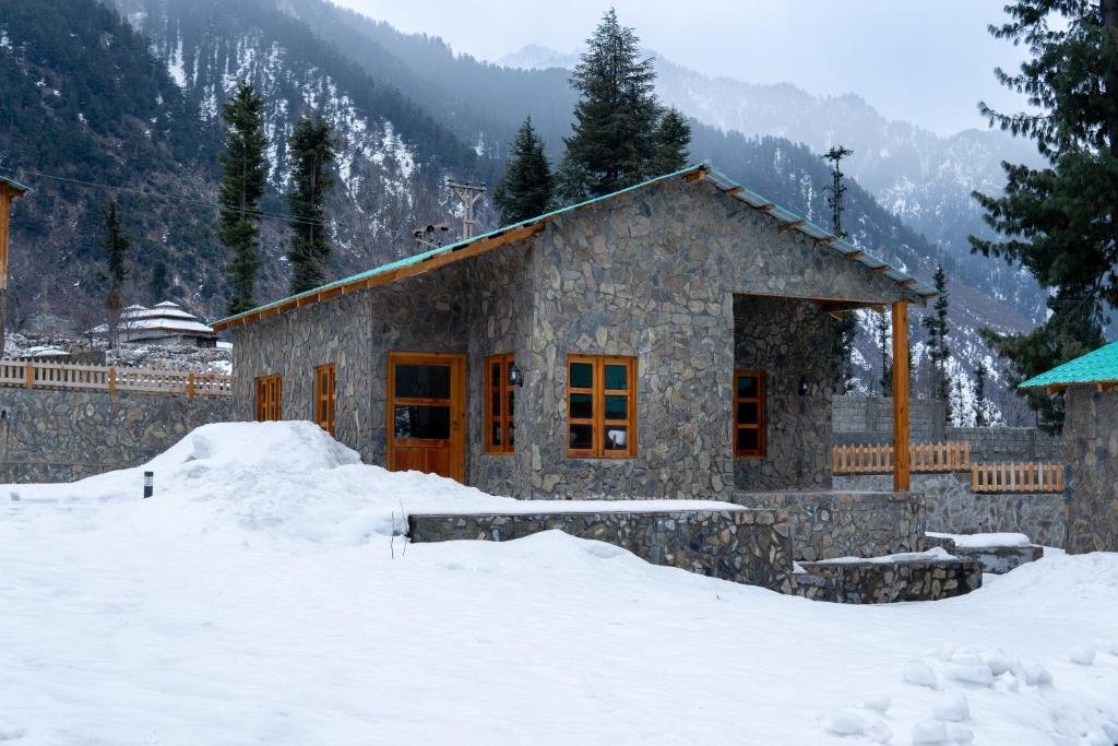 Best Deals & Packages for Kumrat Trips | Celine Resorts
